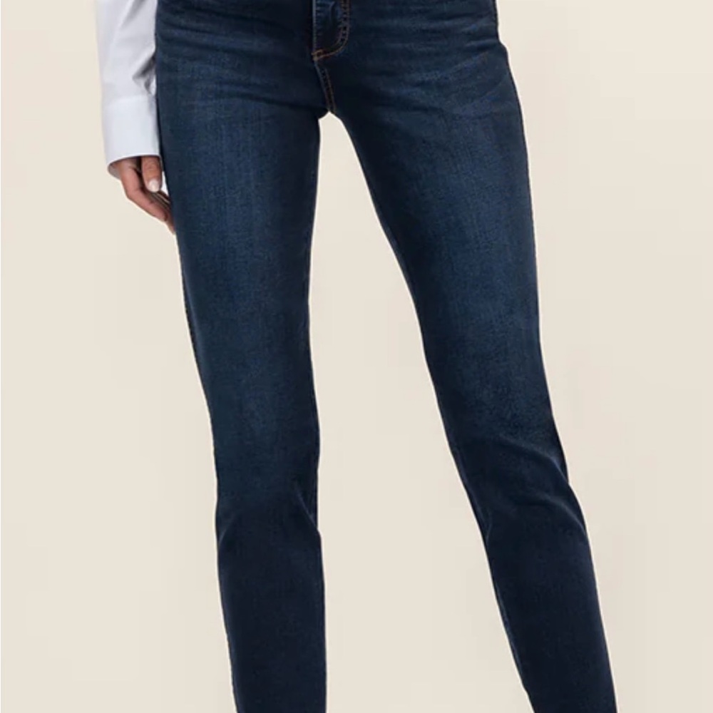 Kut From the Kloth Dark Blue Denim Jeans.